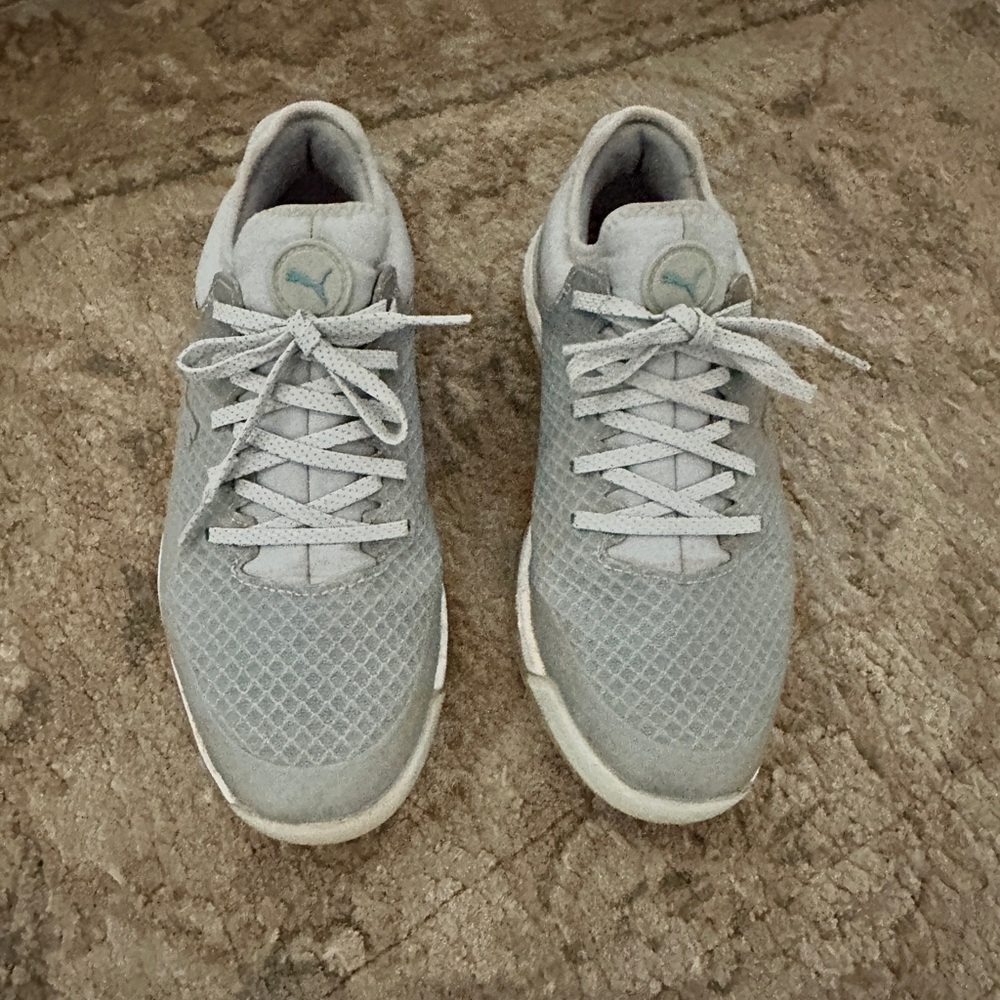 Puma Light Gray Mesh Athletic Sneakers